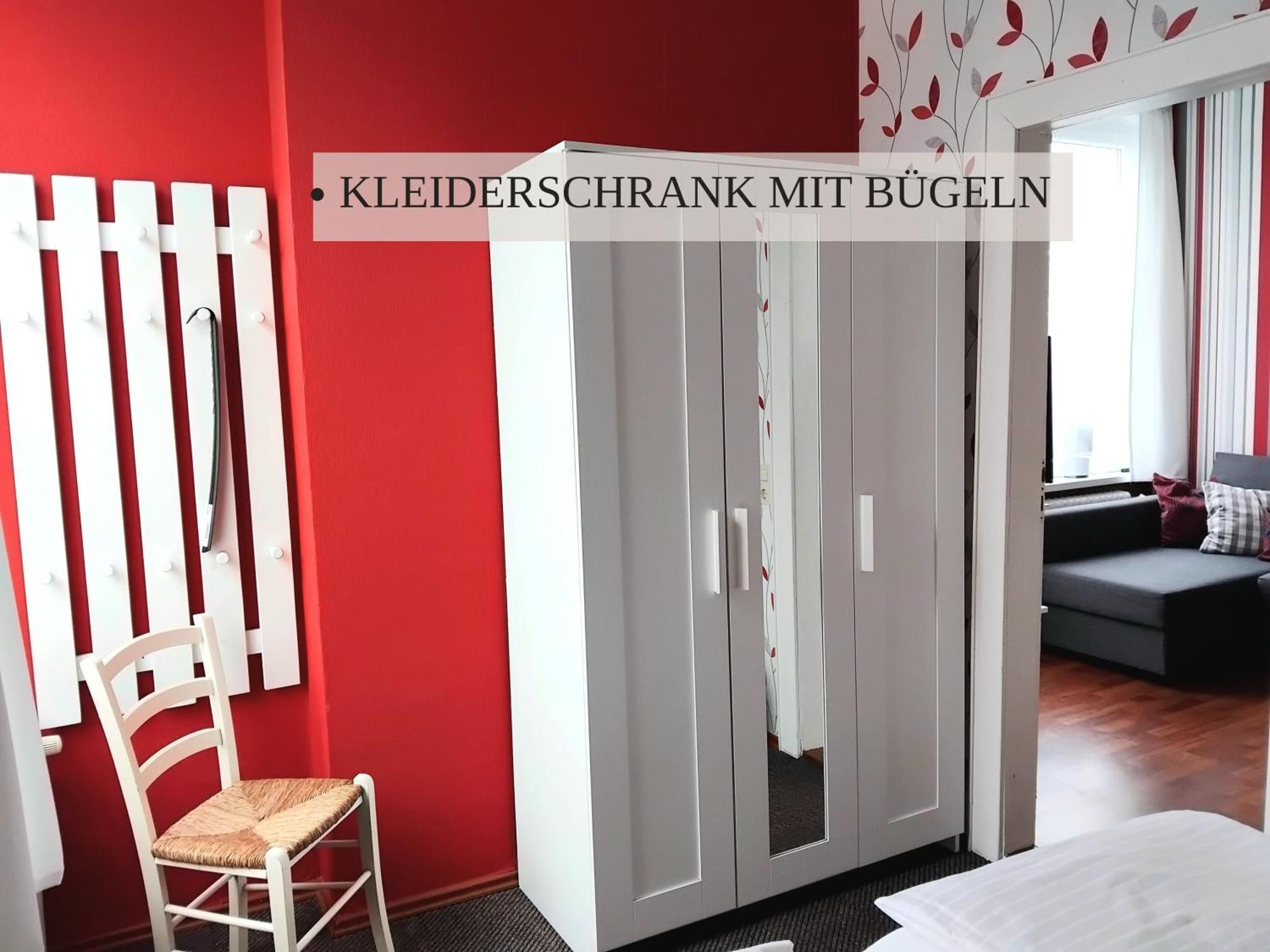 Haus Krabbe Apartments, Zentral Gelegen Im Idyllischen Nordseeort Zwischen Bremerhaven Und Cuxhaven, Hunde Kostenfrei Willkommen, Hauseigene Kostenfreie Parkplaetze ヴレーメン エクステリア 写真
